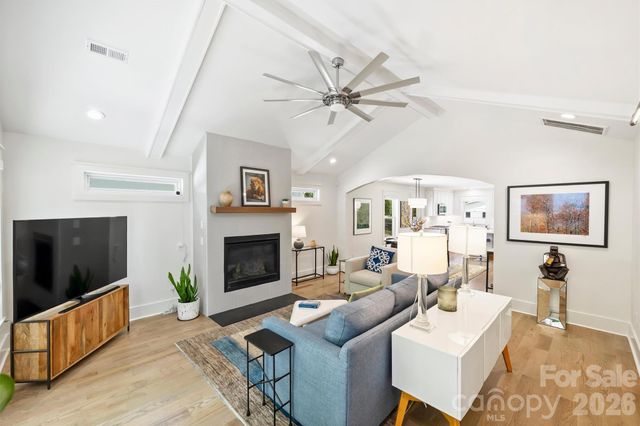 1320 Brook Road, Charlotte, NC 28205