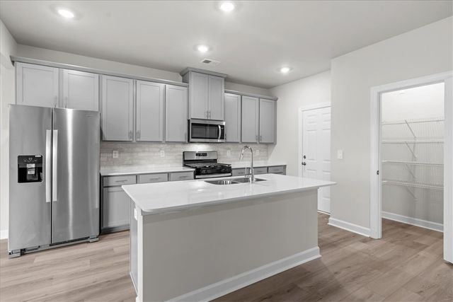 562 Crowder Place, Piedmont, SC 29673