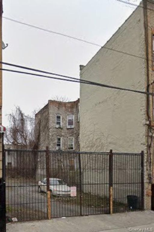 653 Warwick Street, Brooklyn, NY 11207 — exterior