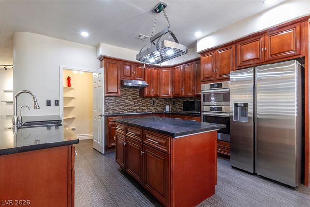 9592 Camino Capistrano Lane, Las Vegas, NV 89147