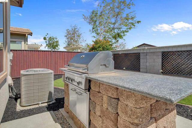 7364 Bay Harbor Way, Discovery Bay, CA 94505