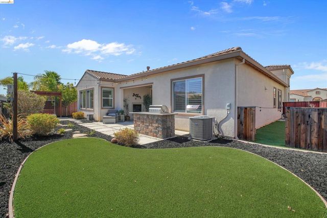 7364 Bay Harbor Way, Discovery Bay, CA 94505