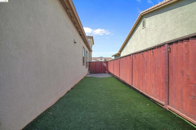 7364 Bay Harbor Way, Discovery Bay, CA 94505