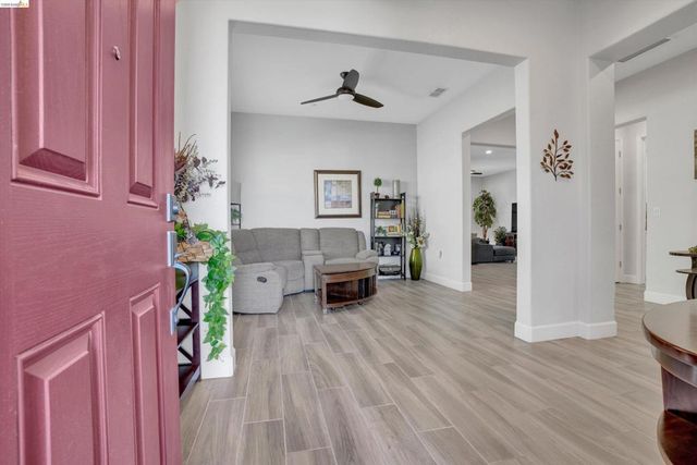 7364 Bay Harbor Way, Discovery Bay, CA 94505
