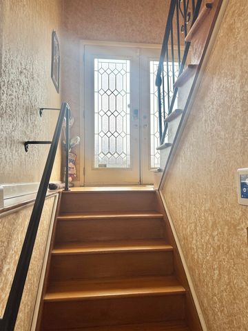 1033 PARK DR, Secaucus, NJ 07094