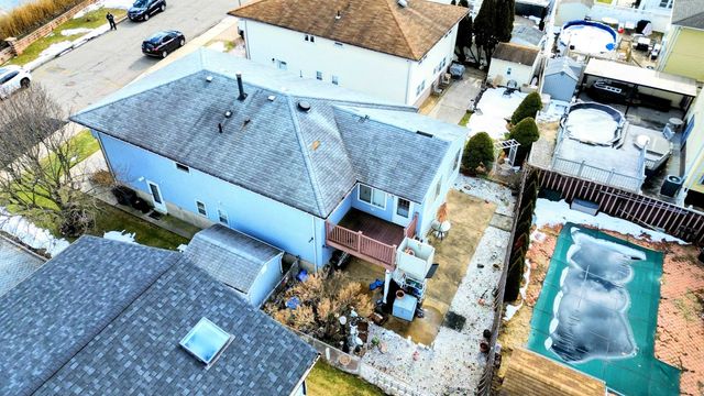 1033 PARK DR, Secaucus, NJ 07094