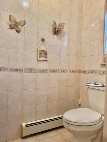 1033 PARK DR, Secaucus, NJ 07094