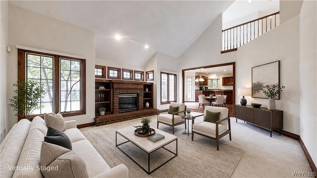 127 Covent Garden Ln, Amherst, NY 14221