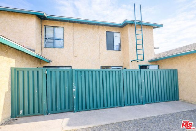 4317 Isla Verde Street, Bakersfield, CA 93301