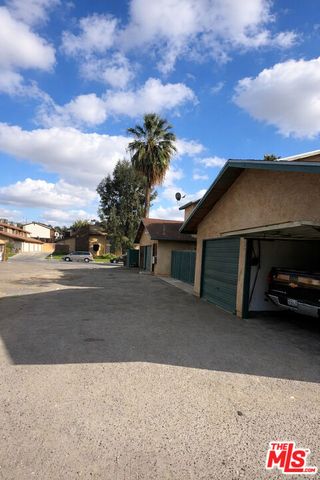 4317 Isla Verde Street, Bakersfield, CA 93301