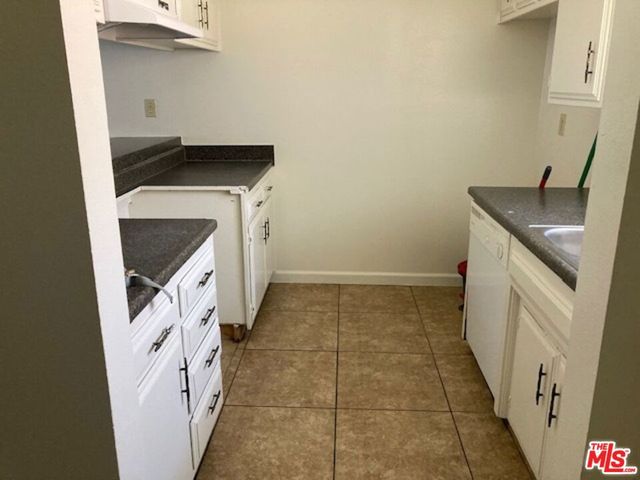 4317 Isla Verde Street, Bakersfield, CA 93301