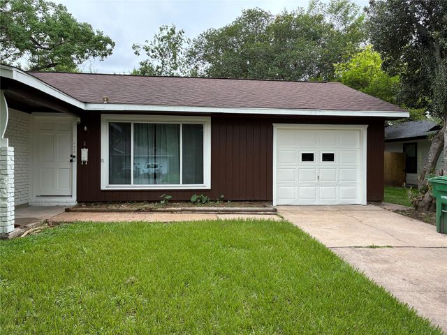 7414 Marinette Drive, Houston, TX 77074