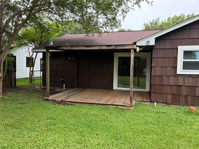7414 Marinette Drive, Houston, TX 77074