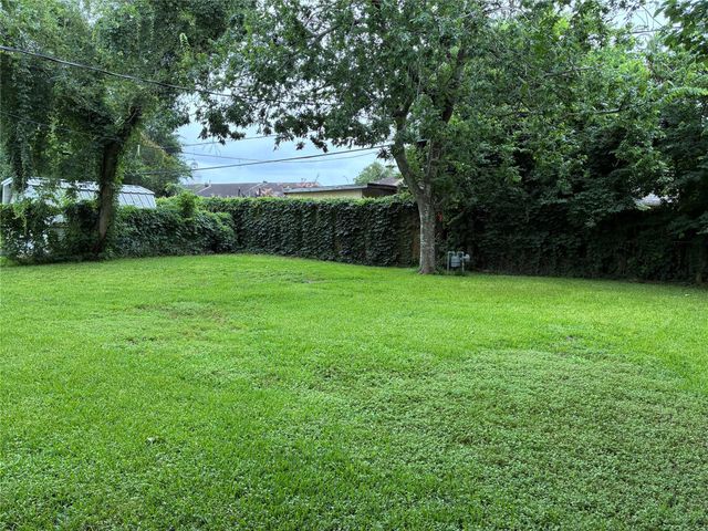 7414 Marinette Drive, Houston, TX 77074