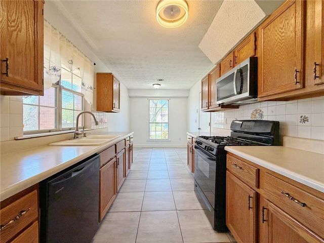 2901 Inverloch Circle, Duluth, GA 30096