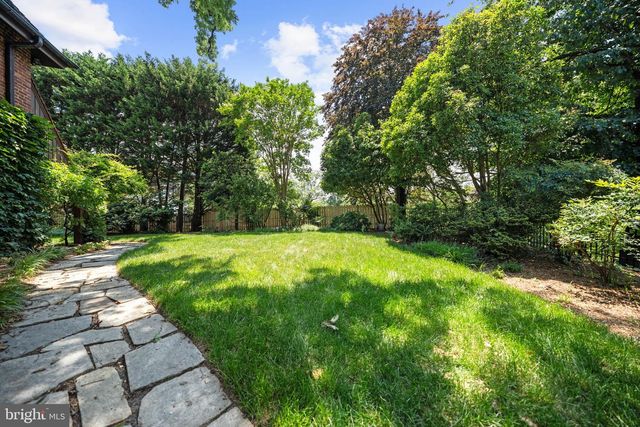 3111 IDAHO AVE NW, Washington, DC 20016
