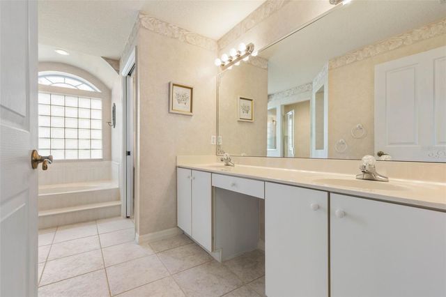 8 BURNING SANDS LANE, Palm Coast, FL 32137