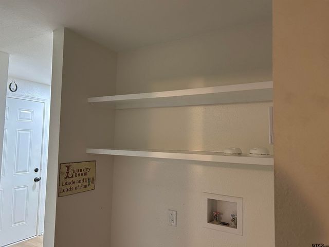 204 W NORTH, Lindale, TX 75771