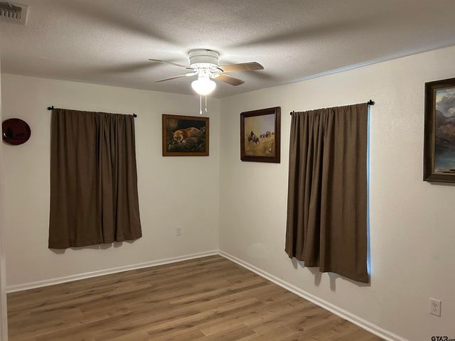 204 W NORTH, Lindale, TX 75771