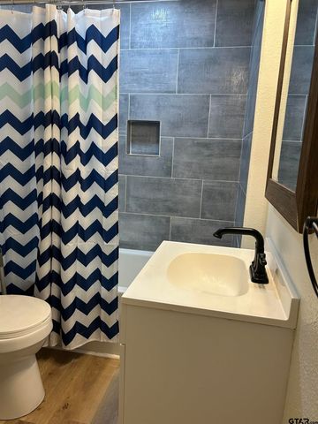 204 W NORTH, Lindale, TX 75771