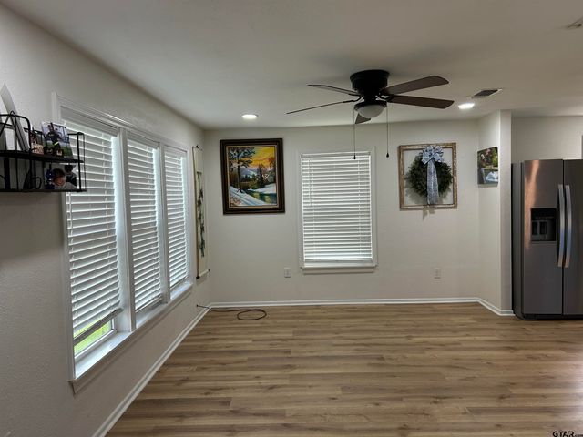 204 W NORTH, Lindale, TX 75771