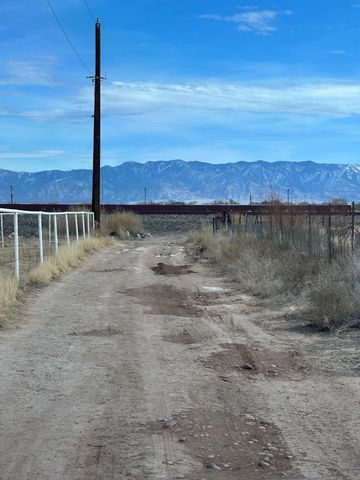 Na Cape Cod, Belen, NM 87002