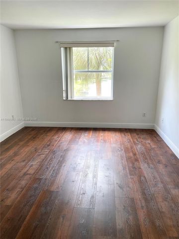 150 NW 96th Ave 9-207, Pembroke Pines, FL 33024