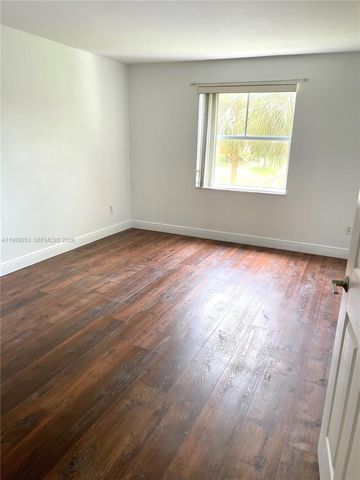 150 NW 96th Ave 9-207, Pembroke Pines, FL 33024