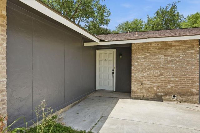 5222 Charolais Drive, San Antonio, TX 78247