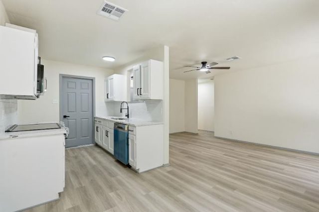 5222 Charolais Drive, San Antonio, TX 78247