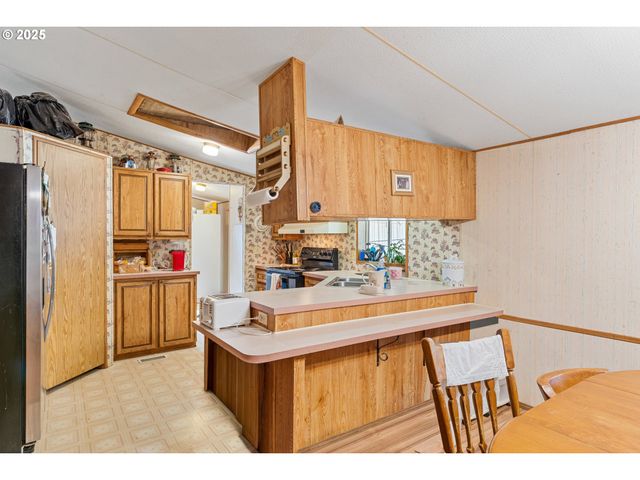 21807 S SCHRAM Rd, Beavercreek, OR 97004