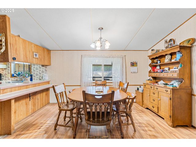 21807 S SCHRAM Rd, Beavercreek, OR 97004