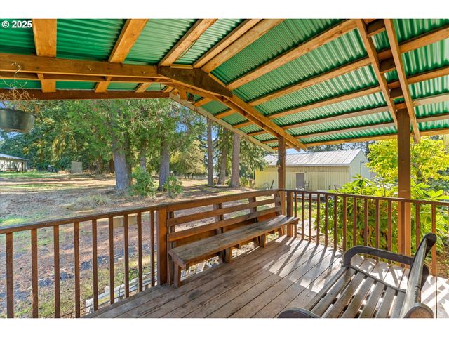 21807 S SCHRAM Rd, Beavercreek, OR 97004