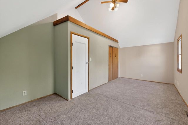 5622 Mill ROAD, Milwaukee, WI 53218