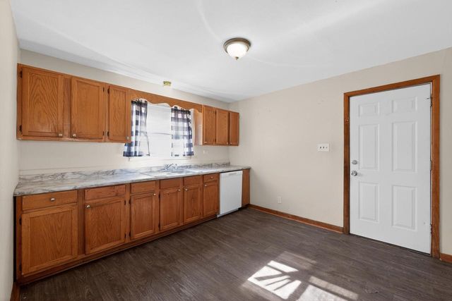 5622 Mill ROAD, Milwaukee, WI 53218