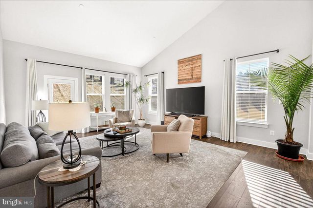 2896 TOWN VIEW CIR, New Windsor, MD 21776