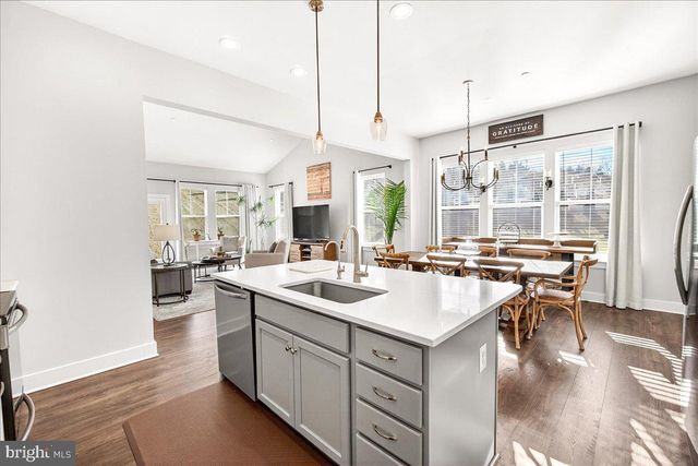 2896 TOWN VIEW CIR, New Windsor, MD 21776