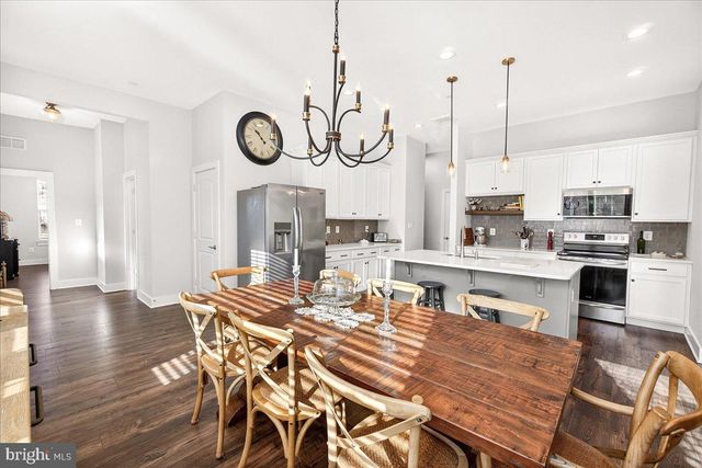 2896 TOWN VIEW CIR, New Windsor, MD 21776