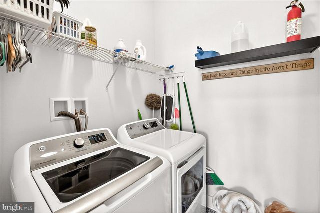 2896 TOWN VIEW CIR, New Windsor, MD 21776