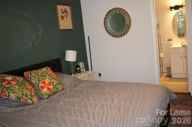 430 Queens Road, Charlotte, NC 28207