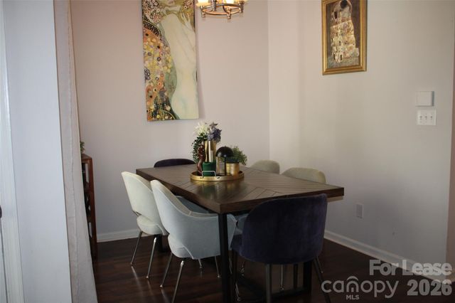 430 Queens Road, Charlotte, NC 28207