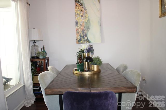430 Queens Road, Charlotte, NC 28207