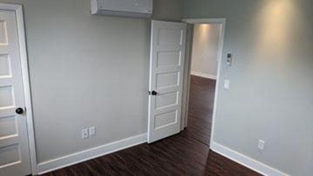 166-B S DUPONT HWY, New Castle, DE 19720