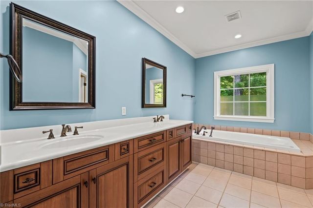 3321 Lower Lake Road, Thomasville, NC 27360