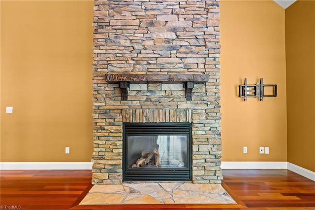 3321 Lower Lake Road, Thomasville, NC 27360