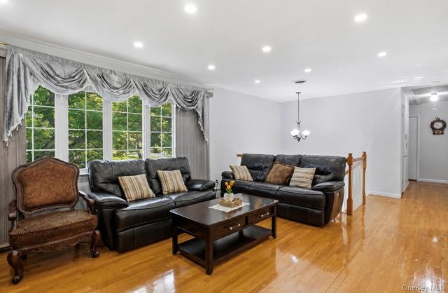 1 Saddle Lane, New City, NY 10956