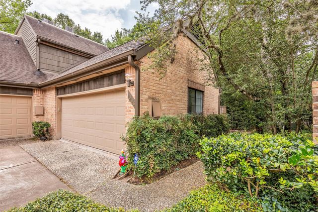 208 Sugarberry Circle, Houston, TX 77024