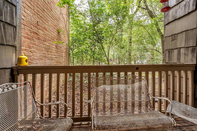 208 Sugarberry Circle, Houston, TX 77024