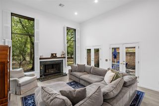 208 Sugarberry Circle, Houston, TX 77024