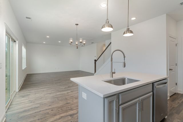 1013 Riverview Run, Madison, TN 37115